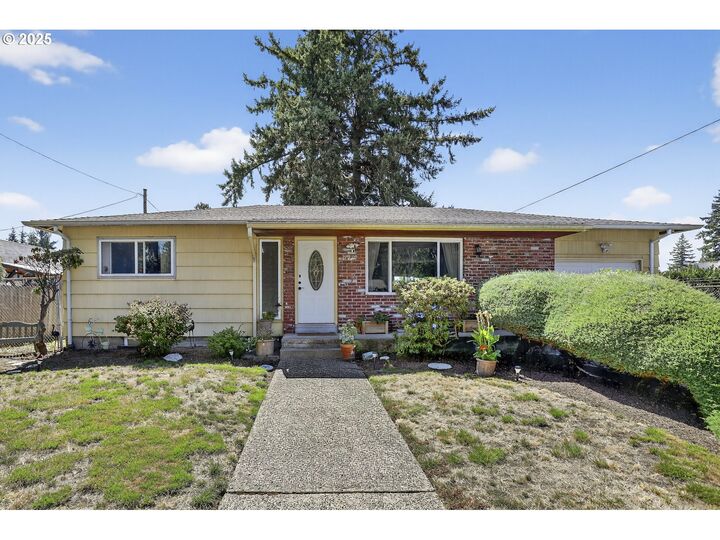 Property Photo: 17840 SE Yamhill St OR 97233