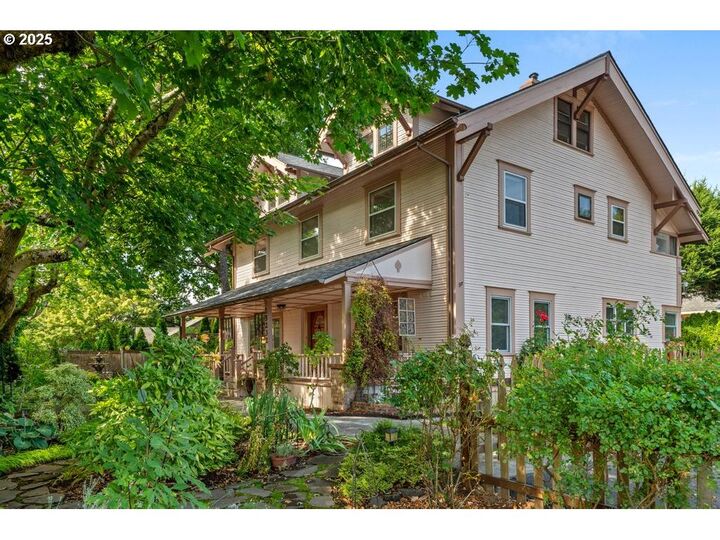 Property Photo: 15232 SE Oatfield Rd OR 97267