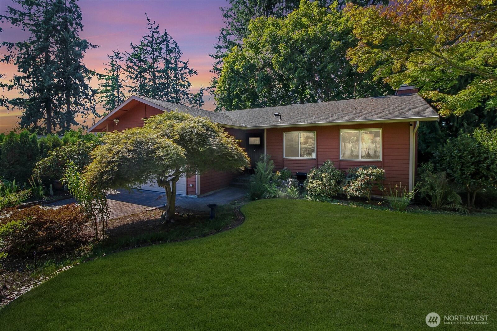 Property Photo:  33305  41st Avenue SW  WA 98023 
