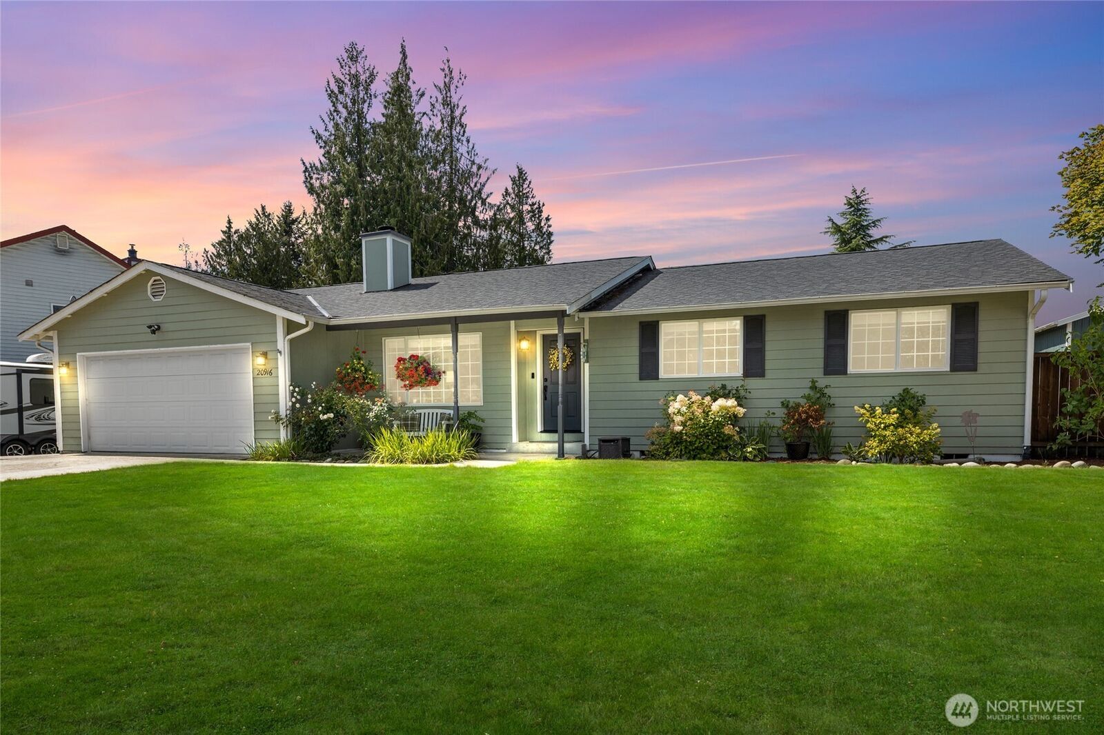Property Photo: 20916 77th Avenue Ct E WA 98387