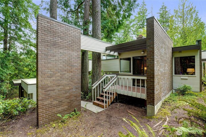 Property Photo: 17531 SE 110th Street WA 98059