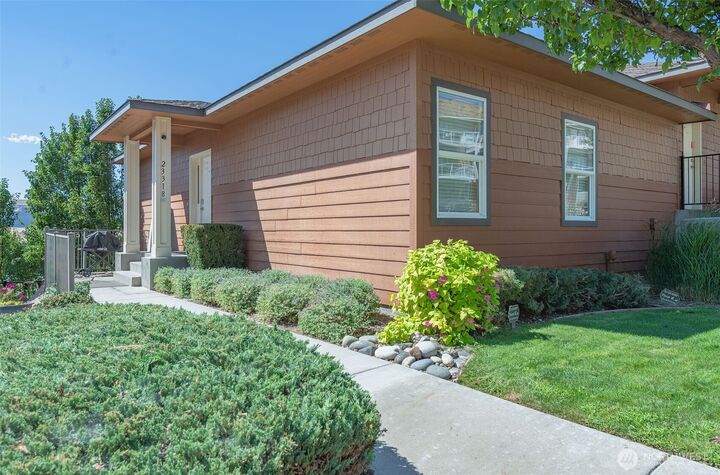 Property Photo: 23318 Sunserra Loop NW B-00 WA 98848