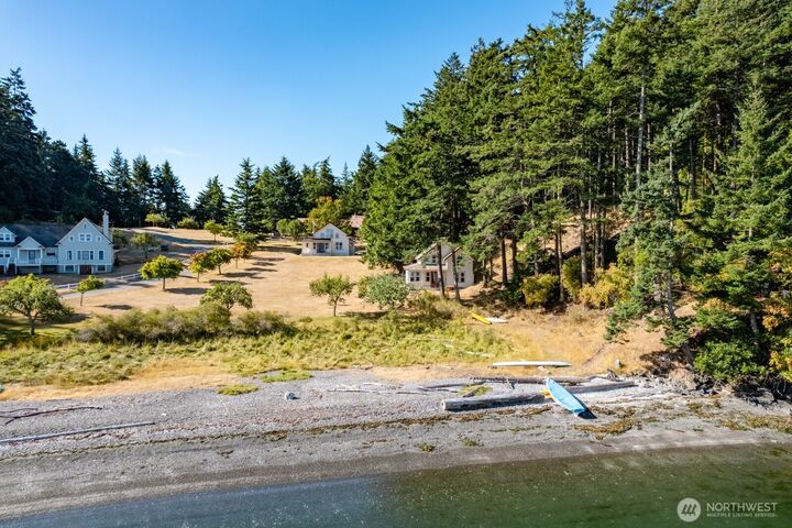Property Photo:  68  Sylvan Cove West  WA 98221 