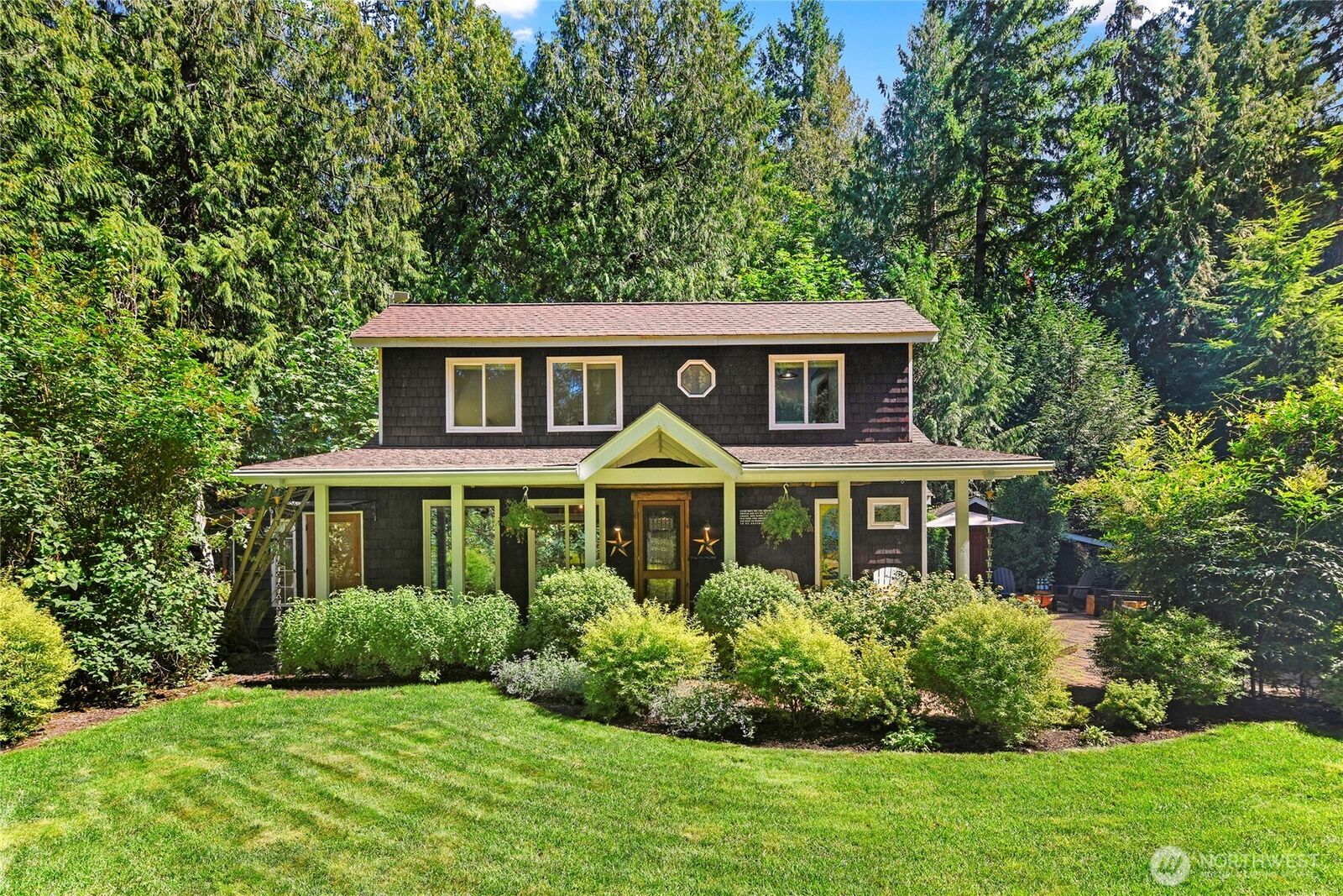 Property Photo: 11440 Olympic Terrace Avenue NE WA 98110