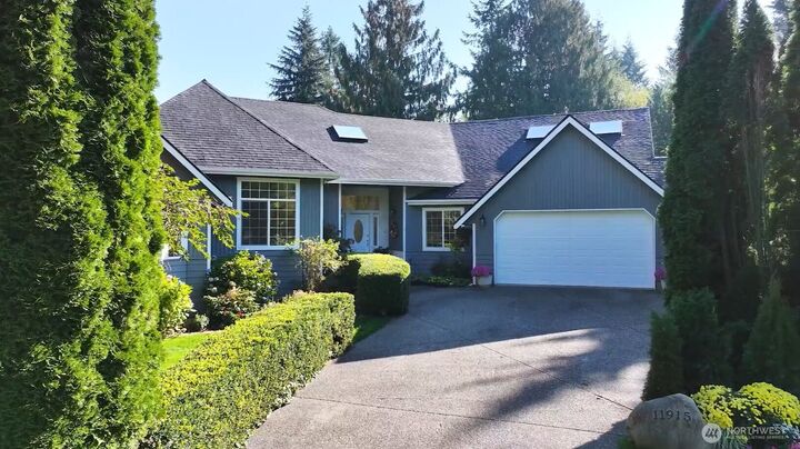 Property Photo: 11915 189th Avenue SE WA 98290