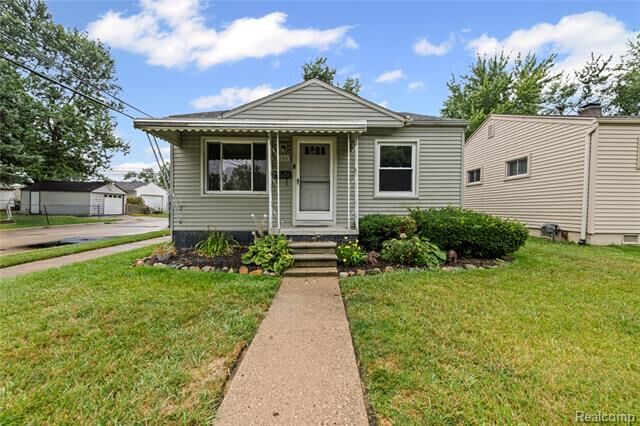 Property Photo: 150 E Barrett Avenue MI 48071