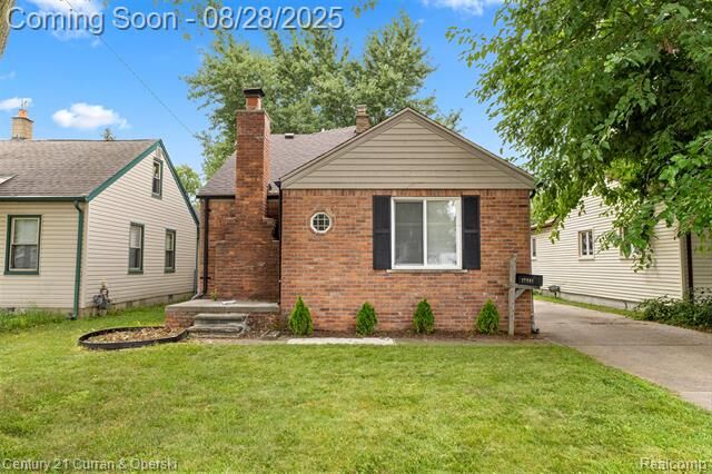 Property Photo: 17261 Anne Avenue MI 48101