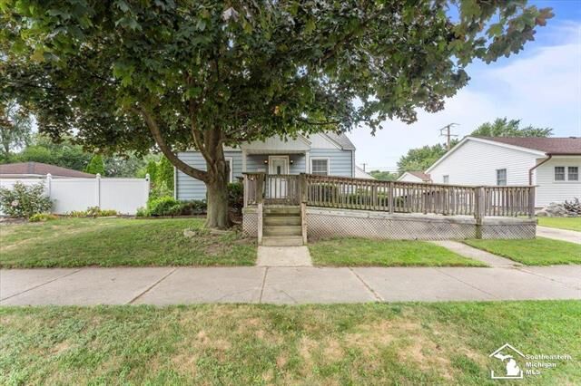 Property Photo: 7924 Pelham Road MI 48180