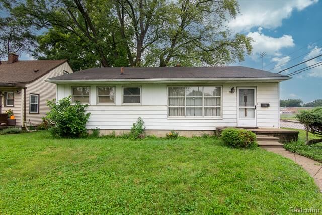 Property Photo:  15975 Kinloch  MI 48239 