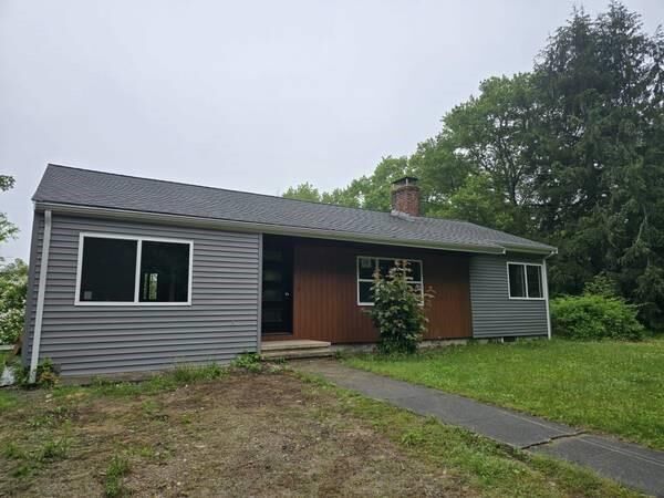20 Maple Court  Hopkinton RI 02804 photo