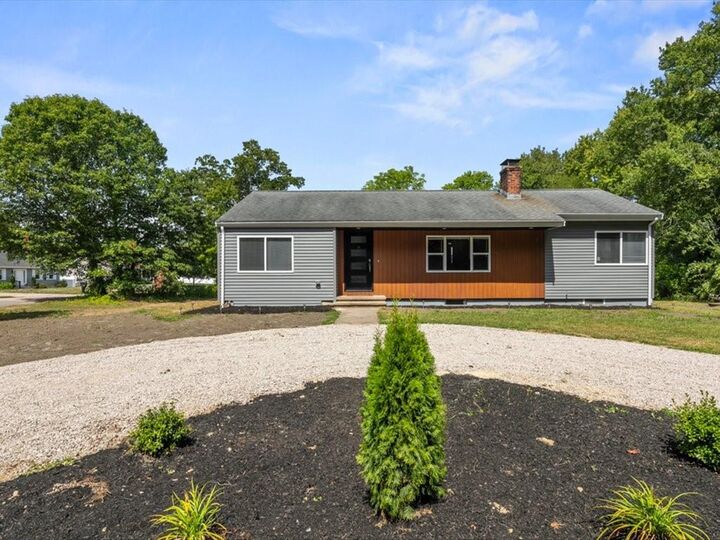 20 Maple Court  Hopkinton RI 02804 photo