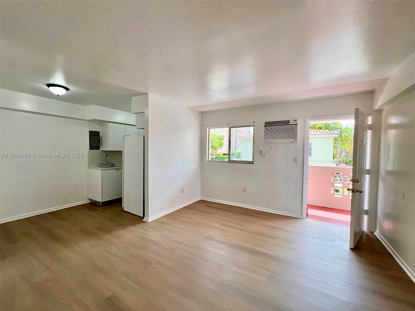 Property Photo:  36 Majorca Ave 5  FL 33134