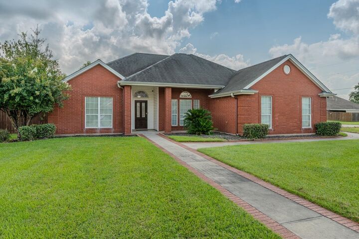 Property Photo: 193 Donald Street TX 77611