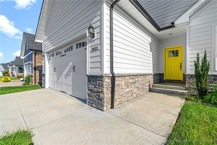 Property Photo: 2021 Prestwick Place IN 47126