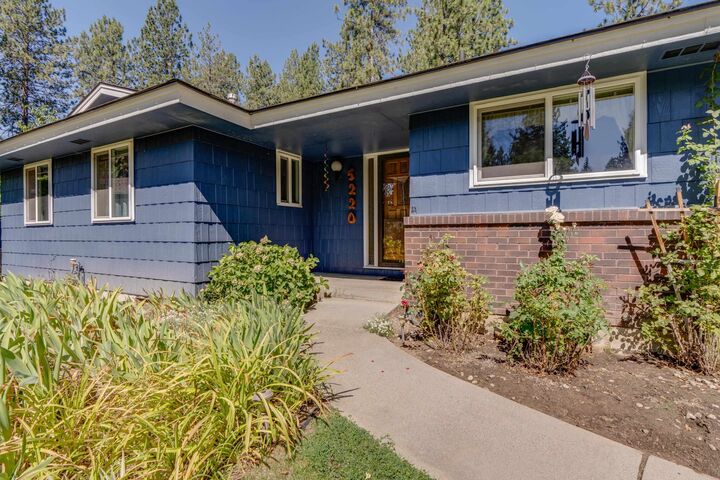 Property Photo:  5220 W Pinedale Ct  WA 99208 