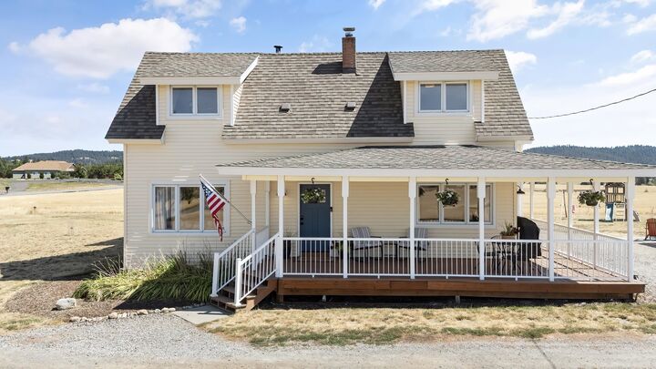 Property Photo: 13716 E Piper Rd WA 99217