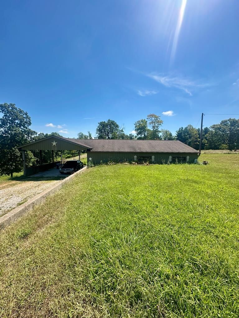 Property Photo: 1194 Beekman Ridge Road OH 45660