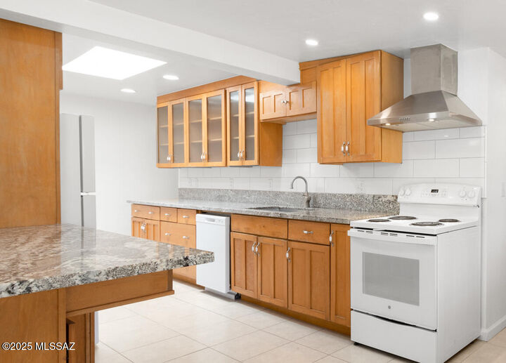 Property Photo: 2762 La Verne Avenue AZ 85712
