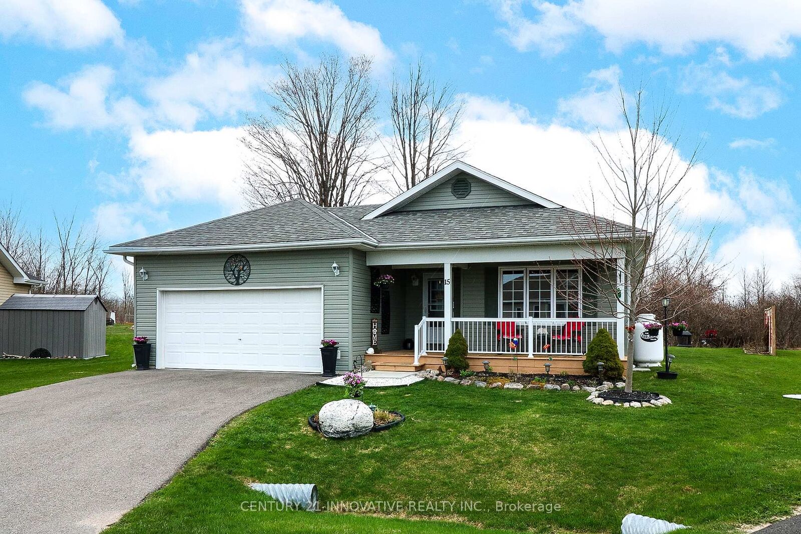 Photo de la propriété: 15 Aisworth Drive ON L3V 8J9