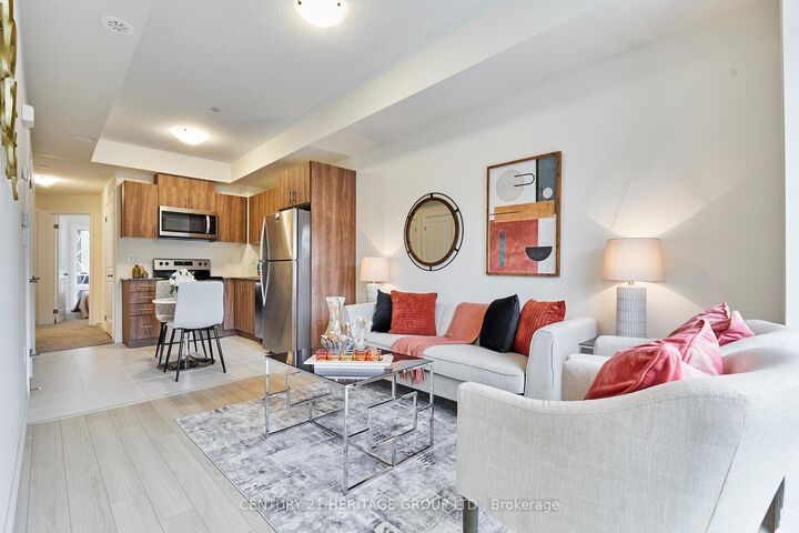 Photo de la propriété: 145 Tapscott Road 10 ON M1B 1E7