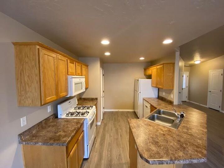 Property Photo: 4298 W 4302 W 4304 W 4306 W 300 N UT 84720