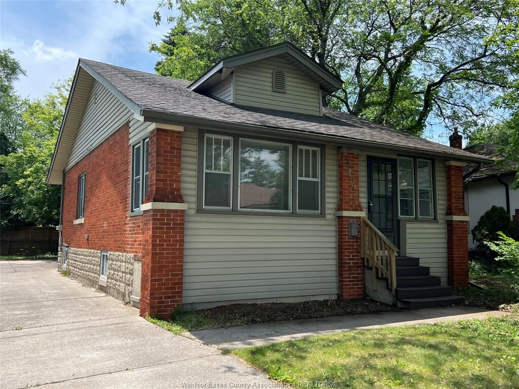 Photo de la propriété: 2423 Princess Avenue ON N8T 1V2