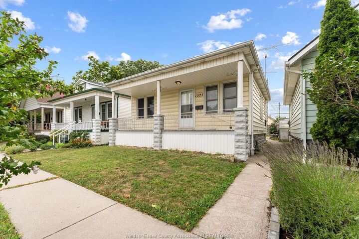 Property Photo:  1527 Albert Road  ON N8Y 3R3 