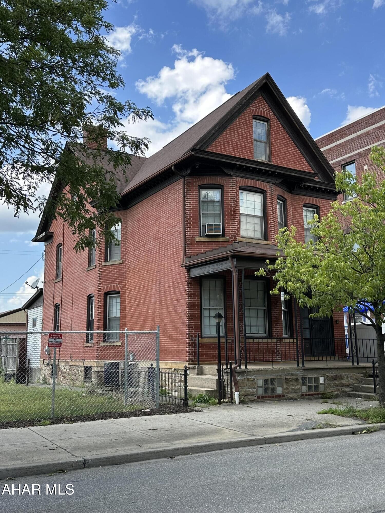 Property Photo:  1108 6th Avenue  PA 16602 