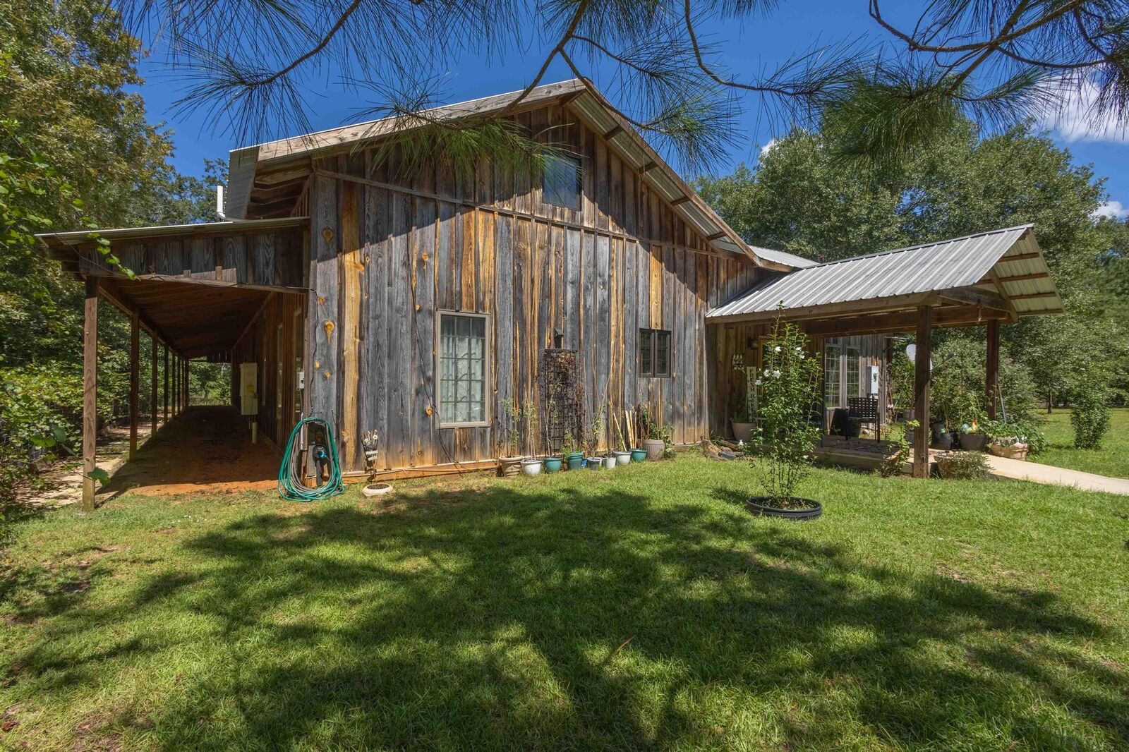 Property Photo: 1074 Colbert Bridge Road SC 29803
