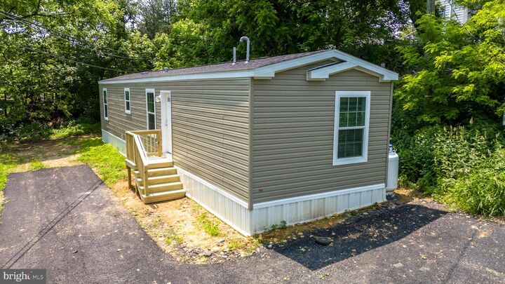 465 Royal Manor Road Lot 2  Easton PA 18042 photo