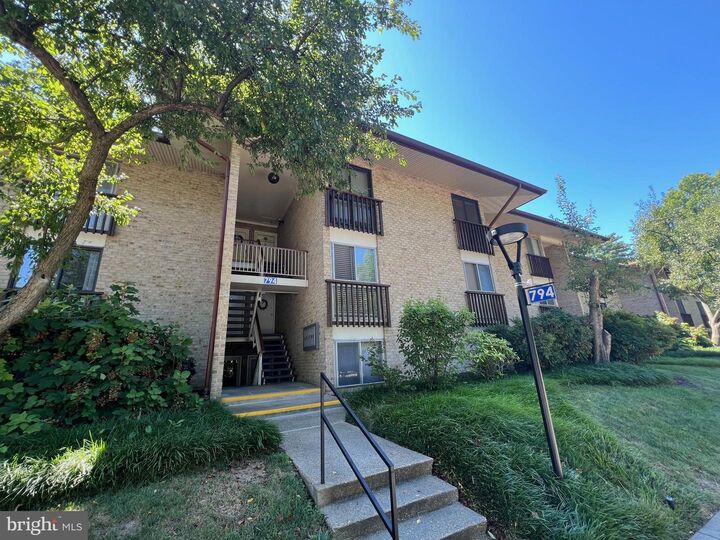 794 Fairview Avenue C 794 C  Annapolis MD 21403 photo