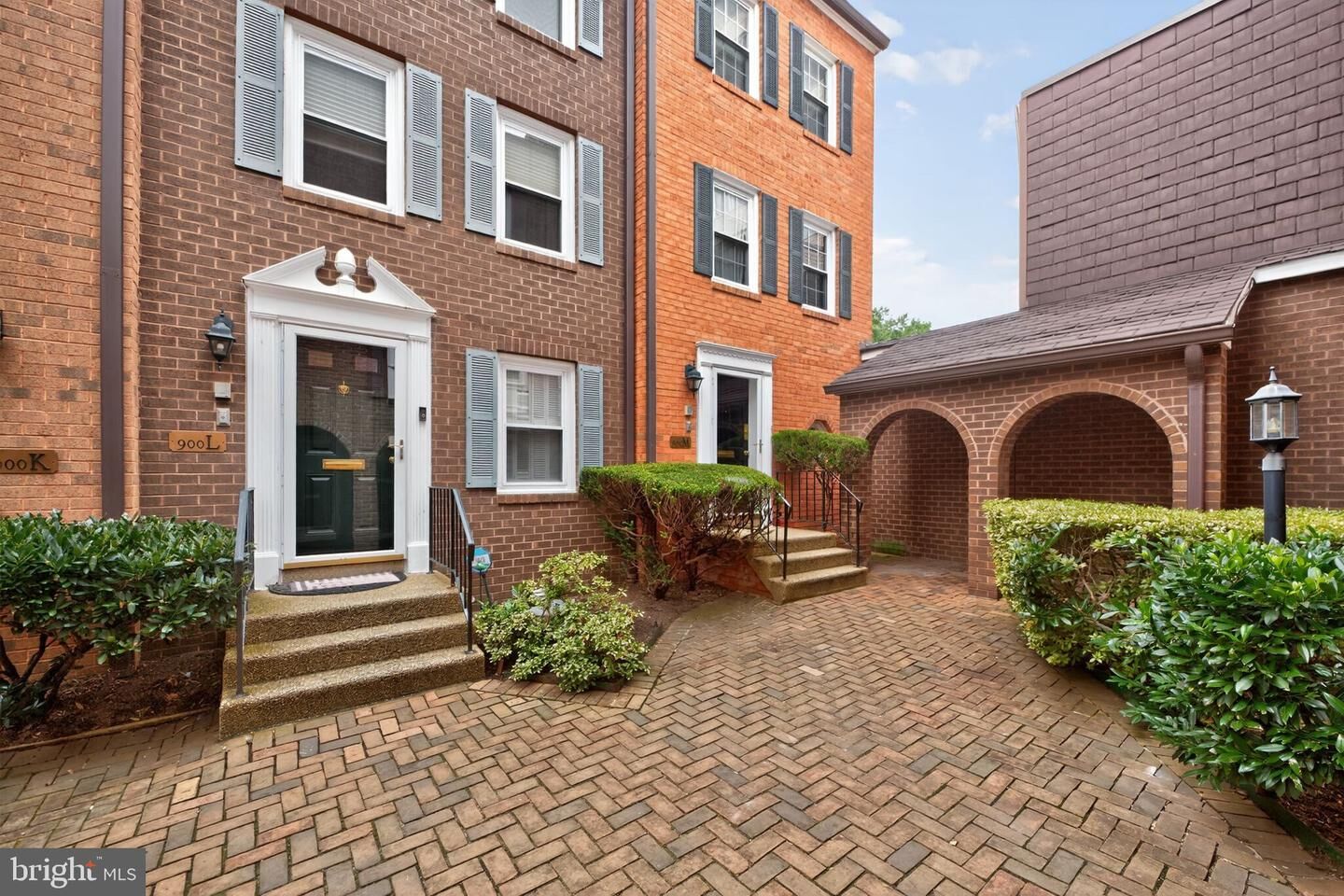 Property Photo:  900 24th Street NW L  DC 20037 