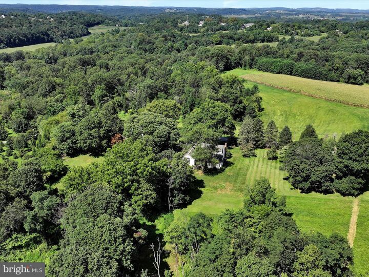 Property Photo: 475 Sand Hill Road PA 17565