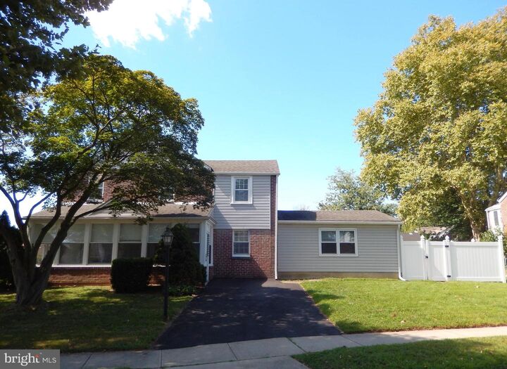 Property Photo:  640 Stockton Circle  PA 19078 