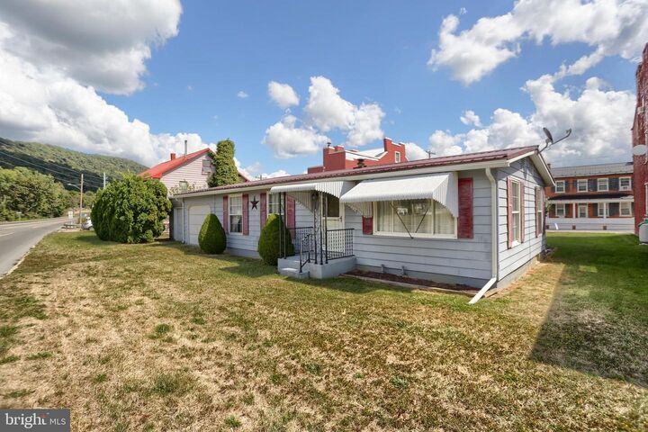 Property Photo: 23 N Water St PA 17051