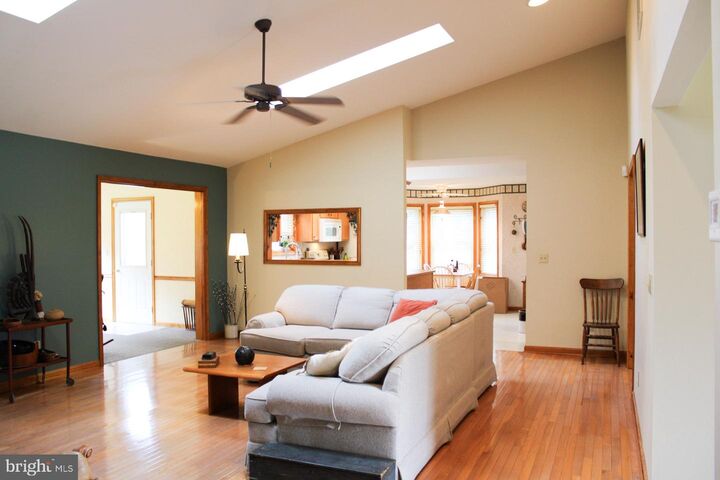 Property Photo: 225 Duke Of Kent Street MD 21620