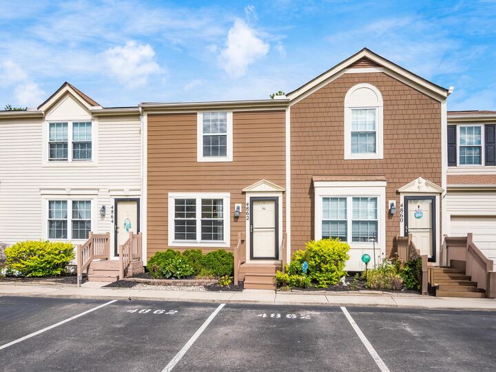Property Photo: 4862 Stoneybrook Boulevard OH 43026