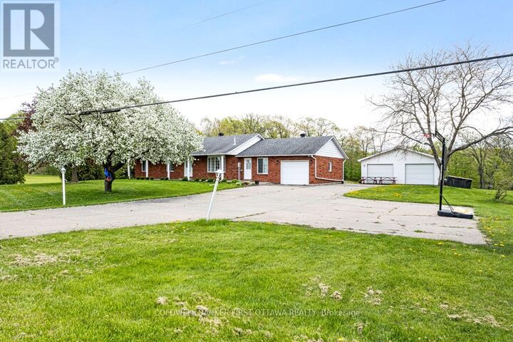 Property Photo: 467 Lake Eloida Road ON K0E 1Y0