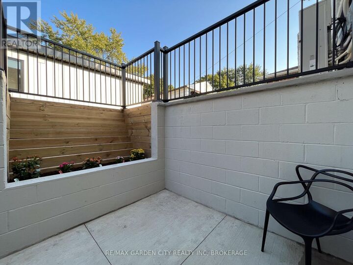 Property Photo: 23 Warren Avenue ON L9A 3C7