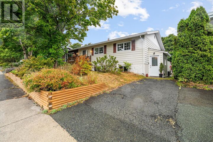 Photo de la propriété:  18 Cambridge Avenue  NL A1A 3N6 
