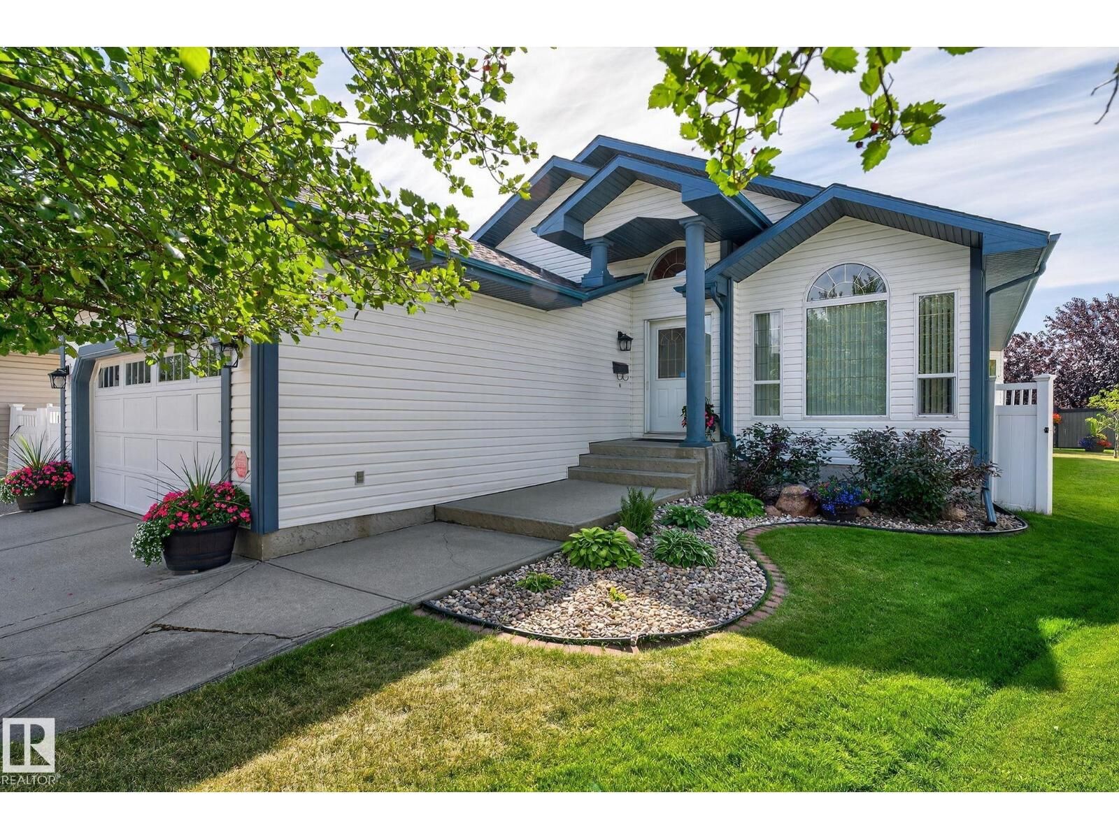 Property Photo: 16222 84 St NW AB T5Z 3N8