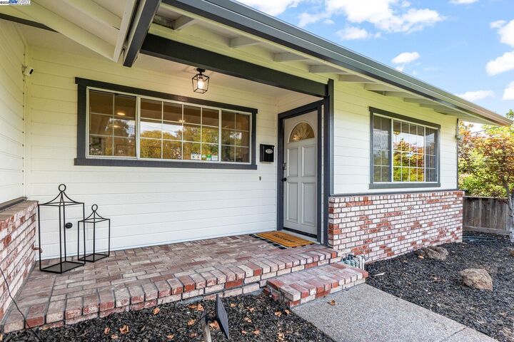 Property Photo: 2561 Middlefield Ave CA 94539