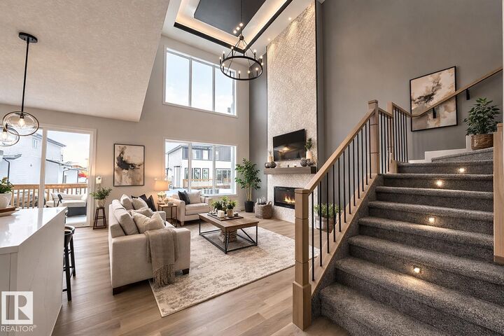 Property Photo:  18 Mockingbird Crescent  AB T8L 1P3 