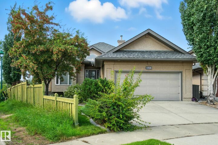 1526 Haswell Close NW  Edmonton AB T6R 3J4 photo