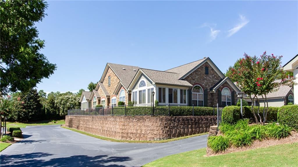 Property Photo: 212 Highlands Ridge Place 3 GA 30082
