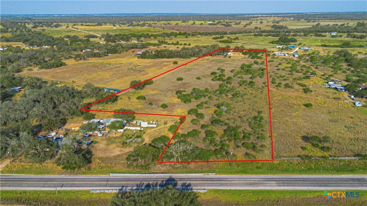 Property Photo:  216 County Road 429  TX 78160 