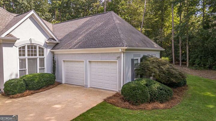 Property Photo:  115 Melbourne Drive  GA 30606 