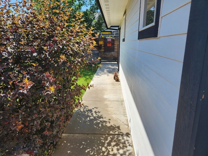 Property Photo: 368 N Cottonwood Road MT 59718