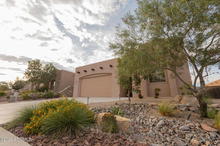 Property Photo:  8164 Willow Bloom Circle  NM 88007 