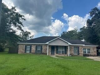 Property Photo: 5796 Orchard Street AL 36572